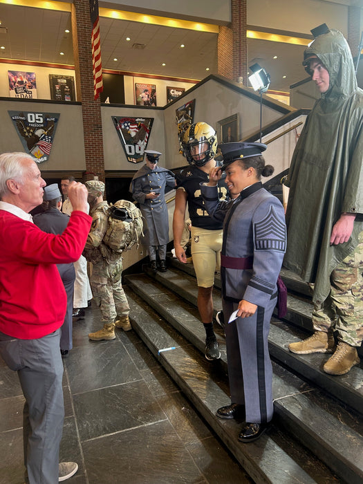 NEW, PRE-RELEASE- Leaders of Character by James Dietz